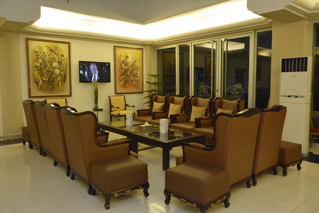 Nobila Airport Hotel Κοτονού Εξωτερικό φωτογραφία