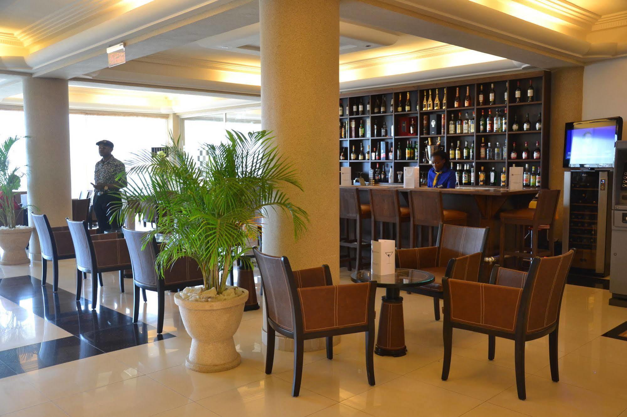 Nobila Airport Hotel Κοτονού Εξωτερικό φωτογραφία